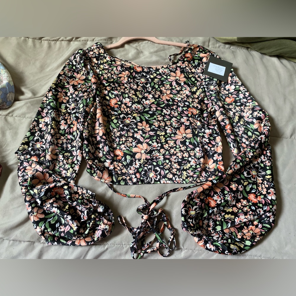 Floral Open Back Crop Top